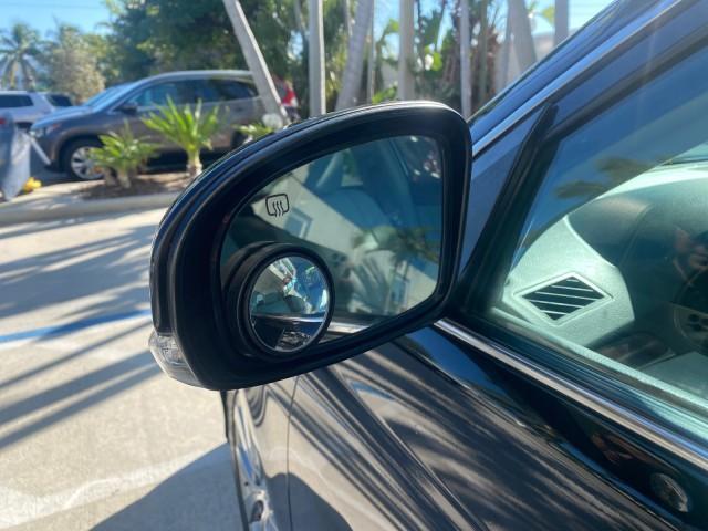 2011 Black /Light Gray Toyota Avalon Limited LOW MILES 80,879 (4T1BK3DB4BU) with an 3.5L DOHC EFI 24-Valve V6 Engine engine, Automatic transmission, located at 4701 North Dixie Hwy, Pompano Beach, FL, 33064, (954) 422-2889, 26.240938, -80.123474 - OUR WEBPAGE FLORIDACARS1.COM HAS OVER 100 PHOTOS AND FREE CARFAX LINK 2011 TOYOTA AVALON LIMITED NAVIGATION SUNROOF LOADED DASH HAS NO CRACKS VIN: 4T1BK3DB4BU438544 4 T 1 B K 3 D B 4 B U 4 3 8 5 4 4 SEDAN 4 DR 3.5L V6 F DOHC 24V GASOLINE 29 MPG FRONT WHEEL DRIVE Features A/C Seat(s) ABS Brakes Air C - Photo#39