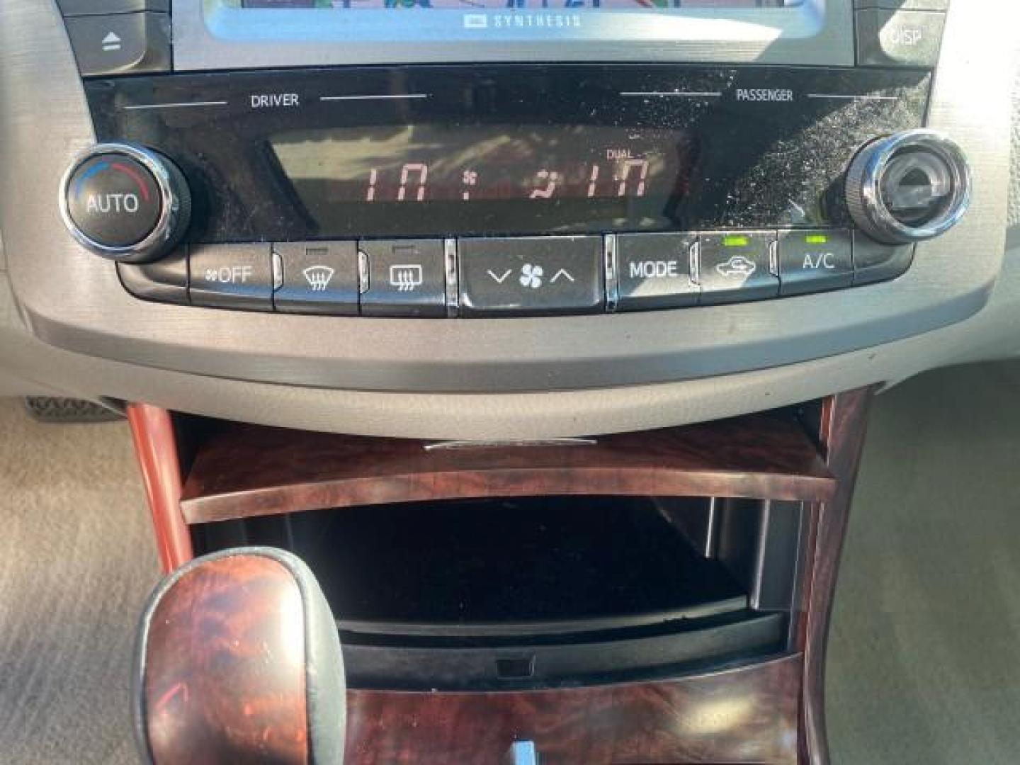 2011 Black /Light Gray Toyota Avalon Limited LOW MILES 80,879 (4T1BK3DB4BU) with an 3.5L DOHC EFI 24-Valve V6 Engine engine, Automatic transmission, located at 4701 North Dixie Hwy, Pompano Beach, FL, 33064, (954) 422-2889, 26.240938, -80.123474 - OUR WEBPAGE FLORIDACARS1.COM HAS OVER 100 PHOTOS AND FREE CARFAX LINK 2011 TOYOTA AVALON LIMITED NAVIGATION SUNROOF LOADED DASH HAS NO CRACKS VIN: 4T1BK3DB4BU438544 4 T 1 B K 3 D B 4 B U 4 3 8 5 4 4 SEDAN 4 DR 3.5L V6 F DOHC 24V GASOLINE 29 MPG FRONT WHEEL DRIVE Features A/C Seat(s) ABS Brakes Air C - Photo#60