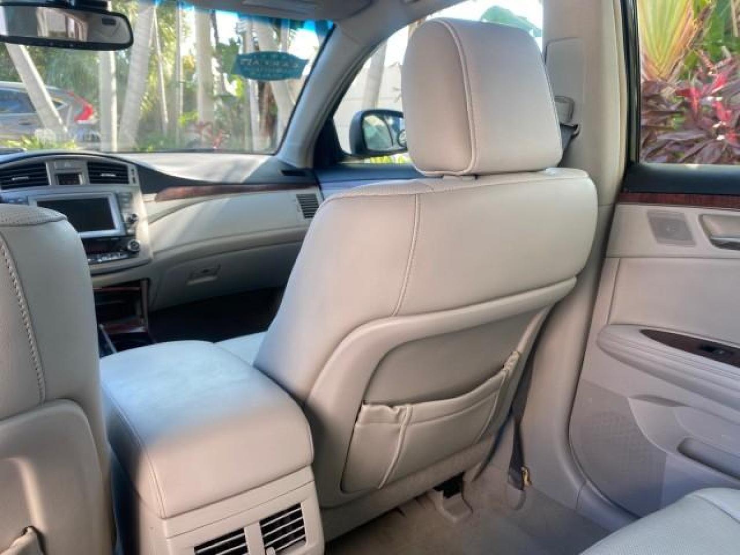 2011 Black /Light Gray Toyota Avalon Limited LOW MILES 80,879 (4T1BK3DB4BU) with an 3.5L DOHC EFI 24-Valve V6 Engine engine, Automatic transmission, located at 4701 North Dixie Hwy, Pompano Beach, FL, 33064, (954) 422-2889, 26.240938, -80.123474 - OUR WEBPAGE FLORIDACARS1.COM HAS OVER 100 PHOTOS AND FREE CARFAX LINK 2011 TOYOTA AVALON LIMITED NAVIGATION SUNROOF LOADED DASH HAS NO CRACKS VIN: 4T1BK3DB4BU438544 4 T 1 B K 3 D B 4 B U 4 3 8 5 4 4 SEDAN 4 DR 3.5L V6 F DOHC 24V GASOLINE 29 MPG FRONT WHEEL DRIVE Features A/C Seat(s) ABS Brakes Air C - Photo#86