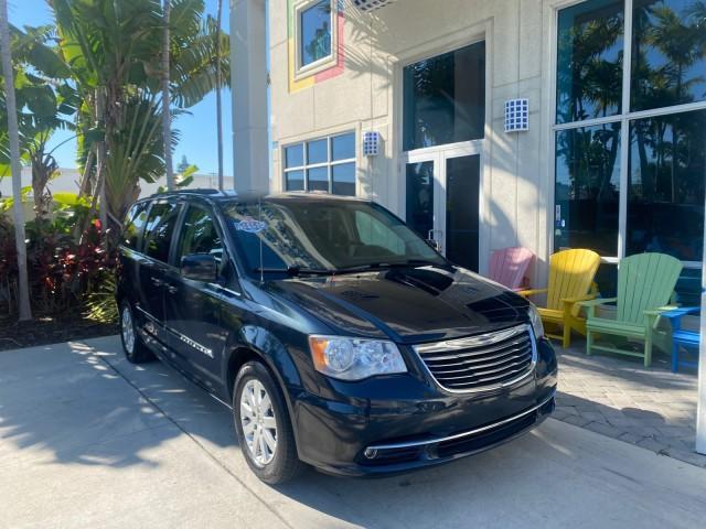 2014 True Blue Pearlcoat /Black/Light Graystone Chrysler Town and Country Touring LOW MILES 64,377 1 OWNER FL (2C4RC1BG3ER) with an 3.6L V6 Cylinder Engine engine, Automatic transmission, located at 4701 North Dixie Hwy, Pompano Beach, FL, 33064, (954) 422-2889, 26.240938, -80.123474 - OUR WEBPAGE FLORIDACARS1.COM HAS OVER 100 PHOTOS AND FREE CARFAX LINK 2014 CHRYSLER TOWN AND COUNTRY TOURING VIN: 2C4RC1BG3ER148946 2 C 4 R C 1 B G 3 E R 1 4 8 9 4 6 VAN 3.6L V6 F DOHC 24V GASOLINE 25 MPG FRONT WHEEL DRIVE Features ABS Brakes Air Conditioning Alloy Wheels AM/FM Stereo Automatic Tran - Photo#1