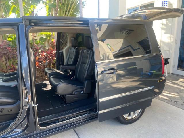 2014 True Blue Pearlcoat /Black/Light Graystone Chrysler Town and Country Touring LOW MILES 64,377 1 OWNER FL (2C4RC1BG3ER) with an 3.6L V6 Cylinder Engine engine, Automatic transmission, located at 4701 North Dixie Hwy, Pompano Beach, FL, 33064, (954) 422-2889, 26.240938, -80.123474 - OUR WEBPAGE FLORIDACARS1.COM HAS OVER 100 PHOTOS AND FREE CARFAX LINK 2014 CHRYSLER TOWN AND COUNTRY TOURING VIN: 2C4RC1BG3ER148946 2 C 4 R C 1 B G 3 E R 1 4 8 9 4 6 VAN 3.6L V6 F DOHC 24V GASOLINE 25 MPG FRONT WHEEL DRIVE Features ABS Brakes Air Conditioning Alloy Wheels AM/FM Stereo Automatic Tran - Photo#13