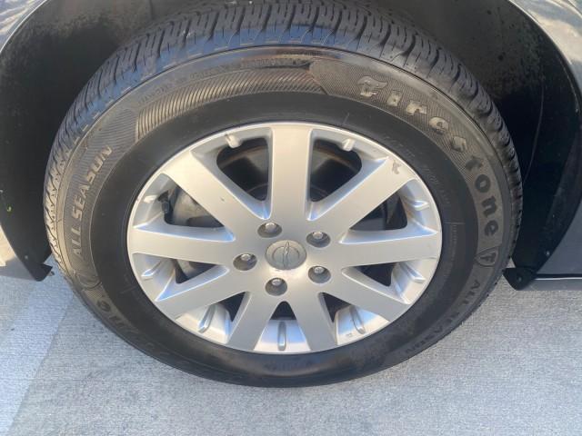 2014 True Blue Pearlcoat /Black/Light Graystone Chrysler Town and Country Touring LOW MILES 64,377 1 OWNER FL (2C4RC1BG3ER) with an 3.6L V6 Cylinder Engine engine, Automatic transmission, located at 4701 North Dixie Hwy, Pompano Beach, FL, 33064, (954) 422-2889, 26.240938, -80.123474 - OUR WEBPAGE FLORIDACARS1.COM HAS OVER 100 PHOTOS AND FREE CARFAX LINK 2014 CHRYSLER TOWN AND COUNTRY TOURING VIN: 2C4RC1BG3ER148946 2 C 4 R C 1 B G 3 E R 1 4 8 9 4 6 VAN 3.6L V6 F DOHC 24V GASOLINE 25 MPG FRONT WHEEL DRIVE Features ABS Brakes Air Conditioning Alloy Wheels AM/FM Stereo Automatic Tran - Photo#19