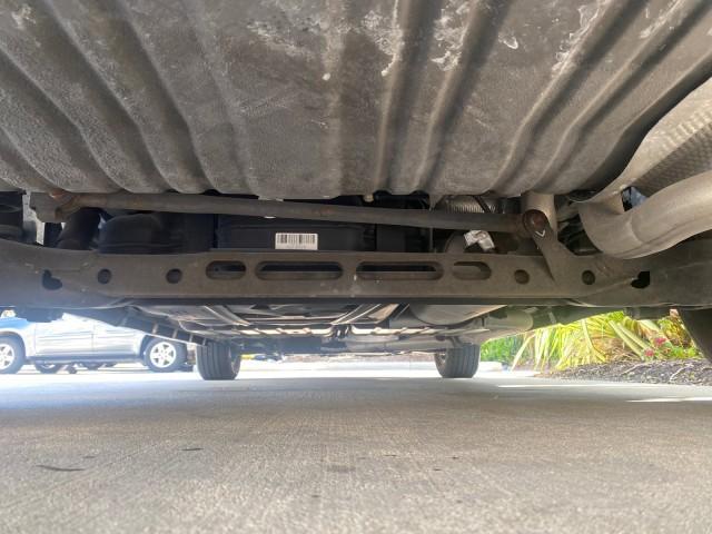 2014 True Blue Pearlcoat /Black/Light Graystone Chrysler Town and Country Touring LOW MILES 64,377 1 OWNER FL (2C4RC1BG3ER) with an 3.6L V6 Cylinder Engine engine, Automatic transmission, located at 4701 North Dixie Hwy, Pompano Beach, FL, 33064, (954) 422-2889, 26.240938, -80.123474 - OUR WEBPAGE FLORIDACARS1.COM HAS OVER 100 PHOTOS AND FREE CARFAX LINK 2014 CHRYSLER TOWN AND COUNTRY TOURING VIN: 2C4RC1BG3ER148946 2 C 4 R C 1 B G 3 E R 1 4 8 9 4 6 VAN 3.6L V6 F DOHC 24V GASOLINE 25 MPG FRONT WHEEL DRIVE Features ABS Brakes Air Conditioning Alloy Wheels AM/FM Stereo Automatic Tran - Photo#22