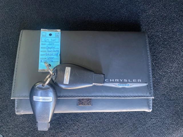 2014 True Blue Pearlcoat /Black/Light Graystone Chrysler Town and Country Touring LOW MILES 64,377 1 OWNER FL (2C4RC1BG3ER) with an 3.6L V6 Cylinder Engine engine, Automatic transmission, located at 4701 North Dixie Hwy, Pompano Beach, FL, 33064, (954) 422-2889, 26.240938, -80.123474 - OUR WEBPAGE FLORIDACARS1.COM HAS OVER 100 PHOTOS AND FREE CARFAX LINK 2014 CHRYSLER TOWN AND COUNTRY TOURING VIN: 2C4RC1BG3ER148946 2 C 4 R C 1 B G 3 E R 1 4 8 9 4 6 VAN 3.6L V6 F DOHC 24V GASOLINE 25 MPG FRONT WHEEL DRIVE Features ABS Brakes Air Conditioning Alloy Wheels AM/FM Stereo Automatic Tran - Photo#23