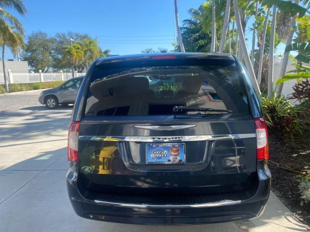 2014 True Blue Pearlcoat /Black/Light Graystone Chrysler Town and Country Touring LOW MILES 64,377 1 OWNER FL (2C4RC1BG3ER) with an 3.6L V6 Cylinder Engine engine, Automatic transmission, located at 4701 North Dixie Hwy, Pompano Beach, FL, 33064, (954) 422-2889, 26.240938, -80.123474 - OUR WEBPAGE FLORIDACARS1.COM HAS OVER 100 PHOTOS AND FREE CARFAX LINK 2014 CHRYSLER TOWN AND COUNTRY TOURING VIN: 2C4RC1BG3ER148946 2 C 4 R C 1 B G 3 E R 1 4 8 9 4 6 VAN 3.6L V6 F DOHC 24V GASOLINE 25 MPG FRONT WHEEL DRIVE Features ABS Brakes Air Conditioning Alloy Wheels AM/FM Stereo Automatic Tran - Photo#35