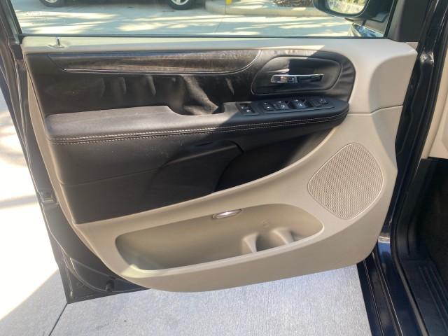 2014 True Blue Pearlcoat /Black/Light Graystone Chrysler Town and Country Touring LOW MILES 64,377 1 OWNER FL (2C4RC1BG3ER) with an 3.6L V6 Cylinder Engine engine, Automatic transmission, located at 4701 North Dixie Hwy, Pompano Beach, FL, 33064, (954) 422-2889, 26.240938, -80.123474 - OUR WEBPAGE FLORIDACARS1.COM HAS OVER 100 PHOTOS AND FREE CARFAX LINK 2014 CHRYSLER TOWN AND COUNTRY TOURING VIN: 2C4RC1BG3ER148946 2 C 4 R C 1 B G 3 E R 1 4 8 9 4 6 VAN 3.6L V6 F DOHC 24V GASOLINE 25 MPG FRONT WHEEL DRIVE Features ABS Brakes Air Conditioning Alloy Wheels AM/FM Stereo Automatic Tran - Photo#41