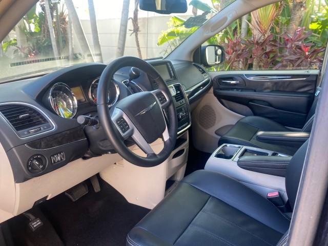 2014 True Blue Pearlcoat /Black/Light Graystone Chrysler Town and Country Touring LOW MILES 64,377 1 OWNER FL (2C4RC1BG3ER) with an 3.6L V6 Cylinder Engine engine, Automatic transmission, located at 4701 North Dixie Hwy, Pompano Beach, FL, 33064, (954) 422-2889, 26.240938, -80.123474 - OUR WEBPAGE FLORIDACARS1.COM HAS OVER 100 PHOTOS AND FREE CARFAX LINK 2014 CHRYSLER TOWN AND COUNTRY TOURING VIN: 2C4RC1BG3ER148946 2 C 4 R C 1 B G 3 E R 1 4 8 9 4 6 VAN 3.6L V6 F DOHC 24V GASOLINE 25 MPG FRONT WHEEL DRIVE Features ABS Brakes Air Conditioning Alloy Wheels AM/FM Stereo Automatic Tran - Photo#45