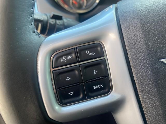 2014 True Blue Pearlcoat /Black/Light Graystone Chrysler Town and Country Touring LOW MILES 64,377 1 OWNER FL (2C4RC1BG3ER) with an 3.6L V6 Cylinder Engine engine, Automatic transmission, located at 4701 North Dixie Hwy, Pompano Beach, FL, 33064, (954) 422-2889, 26.240938, -80.123474 - OUR WEBPAGE FLORIDACARS1.COM HAS OVER 100 PHOTOS AND FREE CARFAX LINK 2014 CHRYSLER TOWN AND COUNTRY TOURING VIN: 2C4RC1BG3ER148946 2 C 4 R C 1 B G 3 E R 1 4 8 9 4 6 VAN 3.6L V6 F DOHC 24V GASOLINE 25 MPG FRONT WHEEL DRIVE Features ABS Brakes Air Conditioning Alloy Wheels AM/FM Stereo Automatic Tran - Photo#47