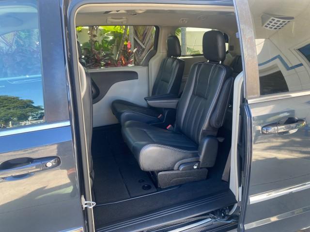 2014 True Blue Pearlcoat /Black/Light Graystone Chrysler Town and Country Touring LOW MILES 64,377 1 OWNER FL (2C4RC1BG3ER) with an 3.6L V6 Cylinder Engine engine, Automatic transmission, located at 4701 North Dixie Hwy, Pompano Beach, FL, 33064, (954) 422-2889, 26.240938, -80.123474 - OUR WEBPAGE FLORIDACARS1.COM HAS OVER 100 PHOTOS AND FREE CARFAX LINK 2014 CHRYSLER TOWN AND COUNTRY TOURING VIN: 2C4RC1BG3ER148946 2 C 4 R C 1 B G 3 E R 1 4 8 9 4 6 VAN 3.6L V6 F DOHC 24V GASOLINE 25 MPG FRONT WHEEL DRIVE Features ABS Brakes Air Conditioning Alloy Wheels AM/FM Stereo Automatic Tran - Photo#72