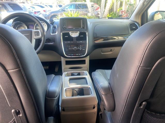 2014 True Blue Pearlcoat /Black/Light Graystone Chrysler Town and Country Touring LOW MILES 64,377 1 OWNER FL (2C4RC1BG3ER) with an 3.6L V6 Cylinder Engine engine, Automatic transmission, located at 4701 North Dixie Hwy, Pompano Beach, FL, 33064, (954) 422-2889, 26.240938, -80.123474 - OUR WEBPAGE FLORIDACARS1.COM HAS OVER 100 PHOTOS AND FREE CARFAX LINK 2014 CHRYSLER TOWN AND COUNTRY TOURING VIN: 2C4RC1BG3ER148946 2 C 4 R C 1 B G 3 E R 1 4 8 9 4 6 VAN 3.6L V6 F DOHC 24V GASOLINE 25 MPG FRONT WHEEL DRIVE Features ABS Brakes Air Conditioning Alloy Wheels AM/FM Stereo Automatic Tran - Photo#80