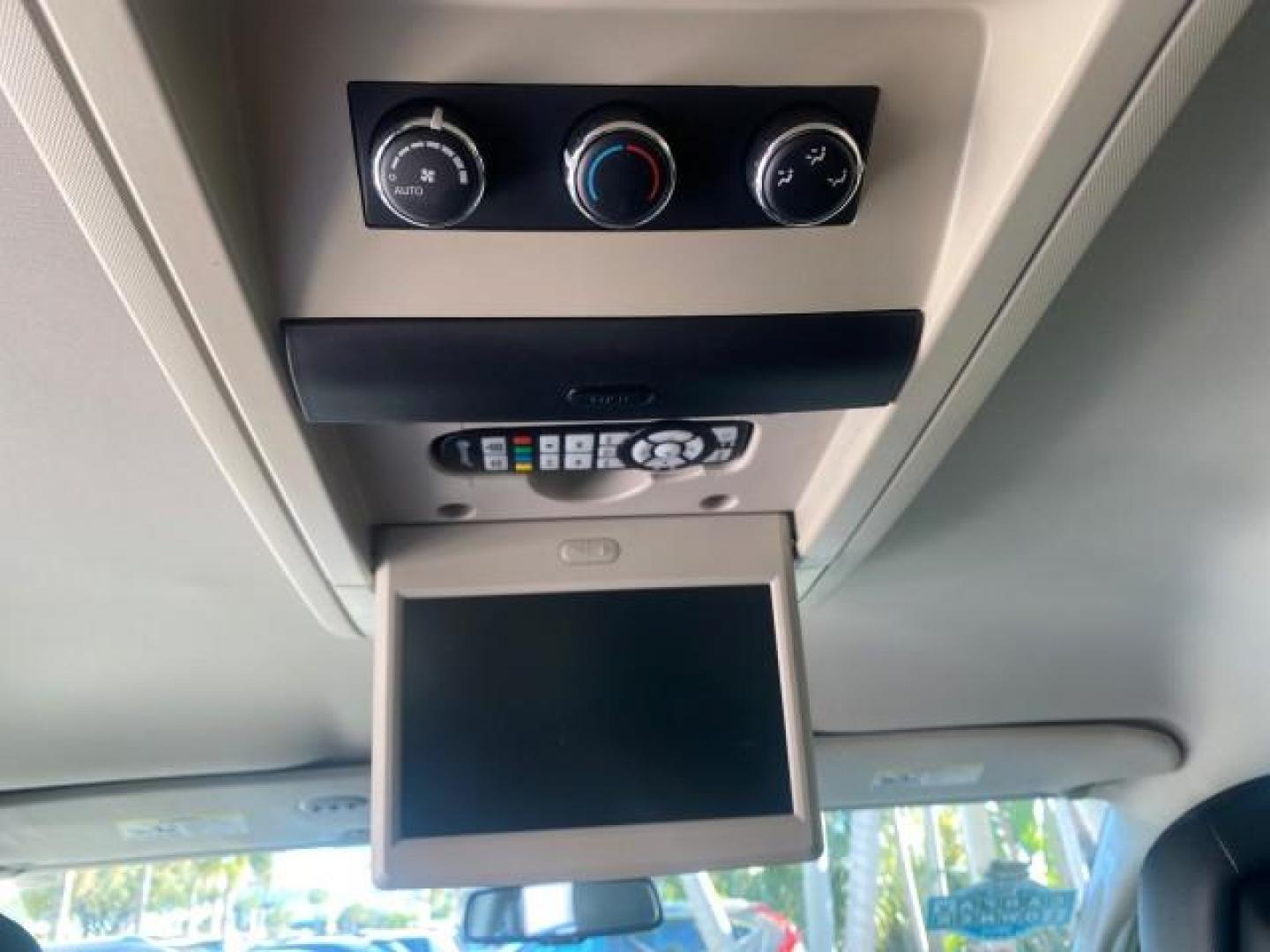 2014 True Blue Pearlcoat /Black/Light Graystone Chrysler Town and Country Touring LOW MILES 64,377 1 OWNER FL (2C4RC1BG3ER) with an 3.6L V6 Cylinder Engine engine, Automatic transmission, located at 4701 North Dixie Hwy, Pompano Beach, FL, 33064, (954) 422-2889, 26.240938, -80.123474 - OUR WEBPAGE FLORIDACARS1.COM HAS OVER 100 PHOTOS AND FREE CARFAX LINK 2014 CHRYSLER TOWN AND COUNTRY TOURING VIN: 2C4RC1BG3ER148946 2 C 4 R C 1 B G 3 E R 1 4 8 9 4 6 VAN 3.6L V6 F DOHC 24V GASOLINE 25 MPG FRONT WHEEL DRIVE Features ABS Brakes Air Conditioning Alloy Wheels AM/FM Stereo Automatic Tran - Photo#83