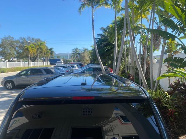 2014 True Blue Pearlcoat /Black/Light Graystone Chrysler Town and Country Touring LOW MILES 64,377 1 OWNER FL (2C4RC1BG3ER) with an 3.6L V6 Cylinder Engine engine, Automatic transmission, located at 4701 North Dixie Hwy, Pompano Beach, FL, 33064, (954) 422-2889, 26.240938, -80.123474 - OUR WEBPAGE FLORIDACARS1.COM HAS OVER 100 PHOTOS AND FREE CARFAX LINK 2014 CHRYSLER TOWN AND COUNTRY TOURING VIN: 2C4RC1BG3ER148946 2 C 4 R C 1 B G 3 E R 1 4 8 9 4 6 VAN 3.6L V6 F DOHC 24V GASOLINE 25 MPG FRONT WHEEL DRIVE Features ABS Brakes Air Conditioning Alloy Wheels AM/FM Stereo Automatic Tran - Photo#98