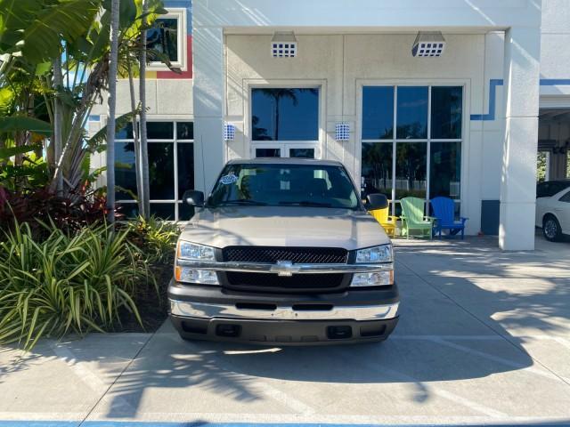 2005 Sandstone Metallic /Medium Gray Chevrolet Silverado 1500 1 OWNER FLORIDA LOW MILES (1GCEC19X85Z) with an 4.3L Vortec 4300 V6 MFI Engine engine, Automatic transmission, located at 4701 North Dixie Hwy, Pompano Beach, FL, 33064, (954) 422-2889, 26.240938, -80.123474 - OUR WEBPAGE FLORIDACARS1.COM HAS OVER 100 PHOTOS AND FREE CARFAX LINK 2005 CHEVROLET SILVERADO 1500 WORK TRUCK 1 OWNER VIN: 1GCEC19X85Z262080 1 G C E C 1 9 X 8 5 Z 2 6 2 0 8 0 4 DOOR EXTENDED CAB PICKUP 4.3L V6 F GASOLINE 21 MPG REAR WHEEL DRIVE Features ABS Brakes Air Conditioning AM/FM Stereo Auto - Photo#26