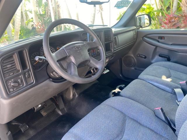 2005 Sandstone Metallic /Medium Gray Chevrolet Silverado 1500 1 OWNER FLORIDA LOW MILES (1GCEC19X85Z) with an 4.3L Vortec 4300 V6 MFI Engine engine, Automatic transmission, located at 4701 North Dixie Hwy, Pompano Beach, FL, 33064, (954) 422-2889, 26.240938, -80.123474 - OUR WEBPAGE FLORIDACARS1.COM HAS OVER 100 PHOTOS AND FREE CARFAX LINK 2005 CHEVROLET SILVERADO 1500 WORK TRUCK 1 OWNER VIN: 1GCEC19X85Z262080 1 G C E C 1 9 X 8 5 Z 2 6 2 0 8 0 4 DOOR EXTENDED CAB PICKUP 4.3L V6 F GASOLINE 21 MPG REAR WHEEL DRIVE Features ABS Brakes Air Conditioning AM/FM Stereo Auto - Photo#44