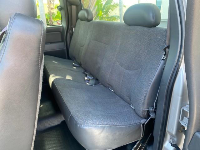 2005 Sandstone Metallic /Medium Gray Chevrolet Silverado 1500 1 OWNER FLORIDA LOW MILES (1GCEC19X85Z) with an 4.3L Vortec 4300 V6 MFI Engine engine, Automatic transmission, located at 4701 North Dixie Hwy, Pompano Beach, FL, 33064, (954) 422-2889, 26.240938, -80.123474 - OUR WEBPAGE FLORIDACARS1.COM HAS OVER 100 PHOTOS AND FREE CARFAX LINK 2005 CHEVROLET SILVERADO 1500 WORK TRUCK 1 OWNER VIN: 1GCEC19X85Z262080 1 G C E C 1 9 X 8 5 Z 2 6 2 0 8 0 4 DOOR EXTENDED CAB PICKUP 4.3L V6 F GASOLINE 21 MPG REAR WHEEL DRIVE Features ABS Brakes Air Conditioning AM/FM Stereo Auto - Photo#60