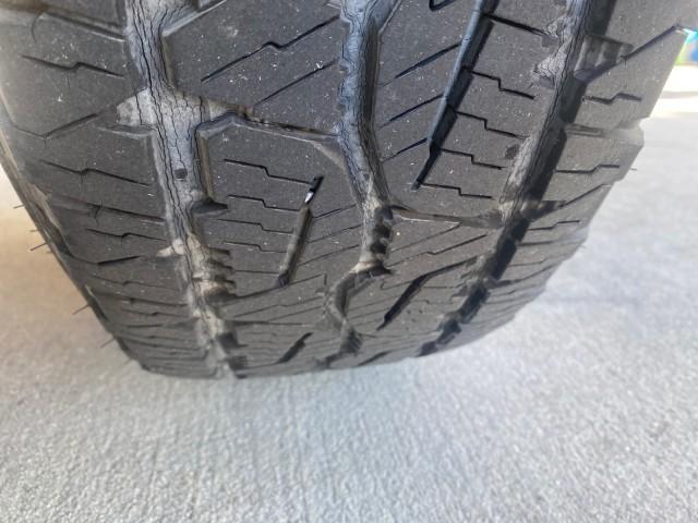 2005 Sandstone Metallic /Medium Gray Chevrolet Silverado 1500 1 OWNER FLORIDA LOW MILES (1GCEC19X85Z) with an 4.3L Vortec 4300 V6 MFI Engine engine, Automatic transmission, located at 4701 North Dixie Hwy, Pompano Beach, FL, 33064, (954) 422-2889, 26.240938, -80.123474 - OUR WEBPAGE FLORIDACARS1.COM HAS OVER 100 PHOTOS AND FREE CARFAX LINK 2005 CHEVROLET SILVERADO 1500 WORK TRUCK 1 OWNER VIN: 1GCEC19X85Z262080 1 G C E C 1 9 X 8 5 Z 2 6 2 0 8 0 4 DOOR EXTENDED CAB PICKUP 4.3L V6 F GASOLINE 21 MPG REAR WHEEL DRIVE Features ABS Brakes Air Conditioning AM/FM Stereo Auto - Photo#79