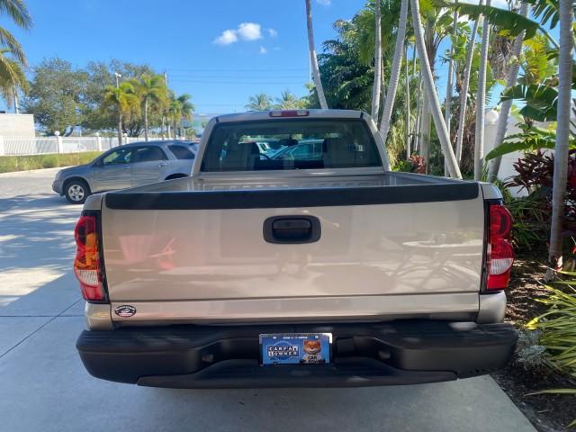 2005 Sandstone Metallic /Medium Gray Chevrolet Silverado 1500 1 OWNER FLORIDA LOW MILES (1GCEC19X85Z) with an 4.3L Vortec 4300 V6 MFI Engine engine, Automatic transmission, located at 4701 North Dixie Hwy, Pompano Beach, FL, 33064, (954) 422-2889, 26.240938, -80.123474 - OUR WEBPAGE FLORIDACARS1.COM HAS OVER 100 PHOTOS AND FREE CARFAX LINK 2005 CHEVROLET SILVERADO 1500 WORK TRUCK 1 OWNER VIN: 1GCEC19X85Z262080 1 G C E C 1 9 X 8 5 Z 2 6 2 0 8 0 4 DOOR EXTENDED CAB PICKUP 4.3L V6 F GASOLINE 21 MPG REAR WHEEL DRIVE Features ABS Brakes Air Conditioning AM/FM Stereo Auto - Photo#85