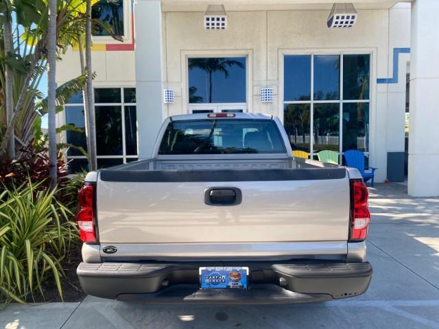 2005 Sandstone Metallic /Medium Gray Chevrolet Silverado 1500 1 OWNER FLORIDA LOW MILES (1GCEC19X85Z) with an 4.3L Vortec 4300 V6 MFI Engine engine, Automatic transmission, located at 4701 North Dixie Hwy, Pompano Beach, FL, 33064, (954) 422-2889, 26.240938, -80.123474 - OUR WEBPAGE FLORIDACARS1.COM HAS OVER 100 PHOTOS AND FREE CARFAX LINK 2005 CHEVROLET SILVERADO 1500 WORK TRUCK 1 OWNER VIN: 1GCEC19X85Z262080 1 G C E C 1 9 X 8 5 Z 2 6 2 0 8 0 4 DOOR EXTENDED CAB PICKUP 4.3L V6 F GASOLINE 21 MPG REAR WHEEL DRIVE Features ABS Brakes Air Conditioning AM/FM Stereo Auto - Photo#94
