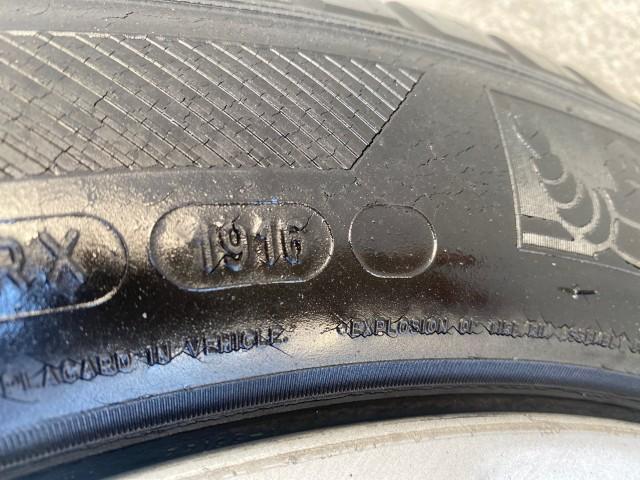 2012 Matador Red Mica /Parchment Lexus RX 350 LOW MILES 68,785 1 OWNER NAV (2T2ZK1BA6CC) with an 3.5L DOHC SFI 24-Valve V6 Engine engine, Automatic transmission, located at 4701 North Dixie Hwy, Pompano Beach, FL, 33064, (954) 422-2889, 26.240938, -80.123474 - OUR WEBPAGE FLORIDACARS1.COM HAS OVER 100 PHOTOS AND FREE CARFAX LINK 2012 LEXUS RX 350 1 OWNER SUNROOF NAVIGATION LOADED VIN: 2T2ZK1BA6CC065213 2 T 2 Z K 1 B A 6 C C 0 6 5 2 1 3 4 DOOR WAGON/SPORT UTILITY 3.5L V6 F DOHC 24V GASOLINE 25 MPG FRONT WHEEL DRIVE Features A/C Seat(s) ABS Brakes Air Condi - Photo#91