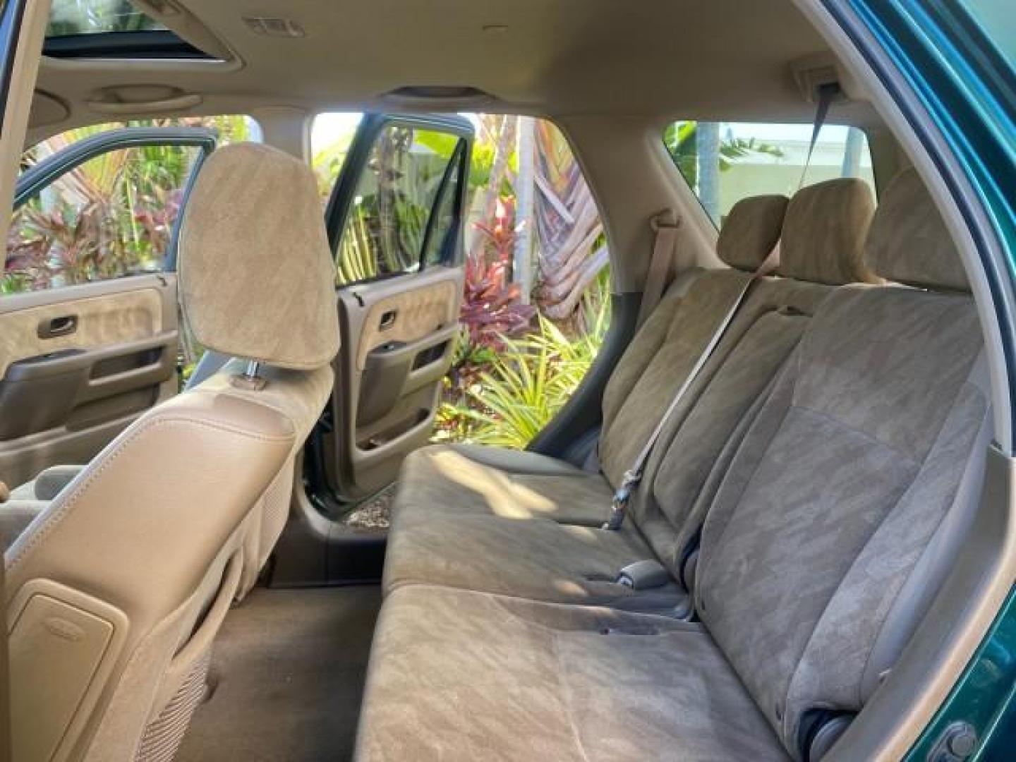 2002 Clover Green Pearl /Saddle Honda CR-V EX LOW MILES 34,271 1 OWNER 4WD (JHLRD78812C) with an 2.4L DOHC i-VTEC 16-Valve I4 Engine engine, Automatic transmission, located at 4701 North Dixie Hwy, Pompano Beach, FL, 33064, (954) 422-2889, 26.240938, -80.123474 - OUR WEBPAGE FLORIDACARS1.COM HAS OVER 100 PHOTOS AND FREE CARFAX LINK 2002 HONDA CR-V EX 4WD 1 OWNER VIN: JHLRD78812C081089 J H L R D 7 8 8 1 2 C 0 8 1 0 8 9 4 DOOR WAGON/SPORT UTILITY 2.4L I4 F DOHC GASOLINE 26 MPG ALL WHEEL DRIVE Features 4WD/AWD ABS Brakes Air Conditioning Alloy Wheels AM/FM Ster - Photo#14