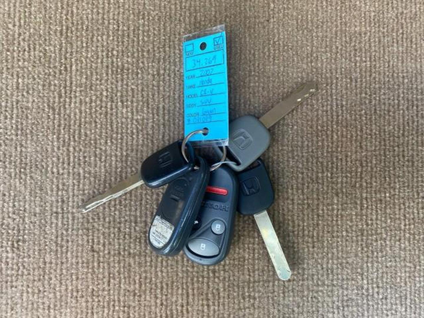 2002 Clover Green Pearl /Saddle Honda CR-V EX LOW MILES 34,271 1 OWNER 4WD (JHLRD78812C) with an 2.4L DOHC i-VTEC 16-Valve I4 Engine engine, Automatic transmission, located at 4701 North Dixie Hwy, Pompano Beach, FL, 33064, (954) 422-2889, 26.240938, -80.123474 - OUR WEBPAGE FLORIDACARS1.COM HAS OVER 100 PHOTOS AND FREE CARFAX LINK 2002 HONDA CR-V EX 4WD 1 OWNER VIN: JHLRD78812C081089 J H L R D 7 8 8 1 2 C 0 8 1 0 8 9 4 DOOR WAGON/SPORT UTILITY 2.4L I4 F DOHC GASOLINE 26 MPG ALL WHEEL DRIVE Features 4WD/AWD ABS Brakes Air Conditioning Alloy Wheels AM/FM Ster - Photo#23