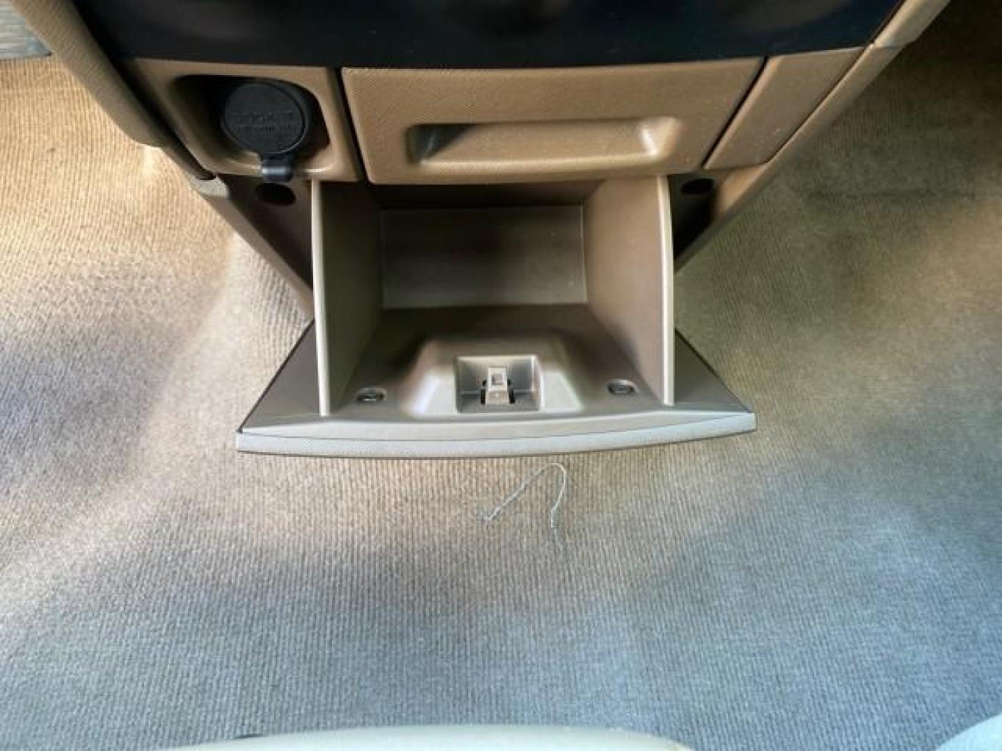 2002 Clover Green Pearl /Saddle Honda CR-V EX LOW MILES 34,271 1 OWNER 4WD (JHLRD78812C) with an 2.4L DOHC i-VTEC 16-Valve I4 Engine engine, Automatic transmission, located at 4701 North Dixie Hwy, Pompano Beach, FL, 33064, (954) 422-2889, 26.240938, -80.123474 - OUR WEBPAGE FLORIDACARS1.COM HAS OVER 100 PHOTOS AND FREE CARFAX LINK 2002 HONDA CR-V EX 4WD 1 OWNER VIN: JHLRD78812C081089 J H L R D 7 8 8 1 2 C 0 8 1 0 8 9 4 DOOR WAGON/SPORT UTILITY 2.4L I4 F DOHC GASOLINE 26 MPG ALL WHEEL DRIVE Features 4WD/AWD ABS Brakes Air Conditioning Alloy Wheels AM/FM Ster - Photo#60