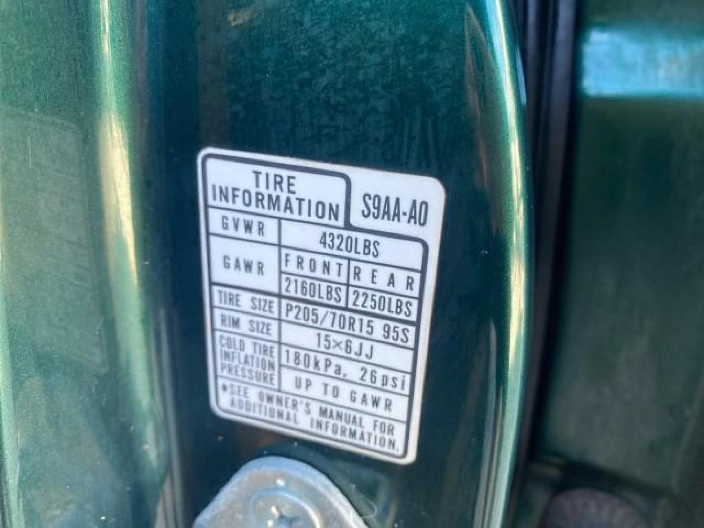 2002 Clover Green Pearl /Saddle Honda CR-V EX LOW MILES 34,271 1 OWNER 4WD (JHLRD78812C) with an 2.4L DOHC i-VTEC 16-Valve I4 Engine engine, Automatic transmission, located at 4701 North Dixie Hwy, Pompano Beach, FL, 33064, (954) 422-2889, 26.240938, -80.123474 - OUR WEBPAGE FLORIDACARS1.COM HAS OVER 100 PHOTOS AND FREE CARFAX LINK 2002 HONDA CR-V EX 4WD 1 OWNER VIN: JHLRD78812C081089 J H L R D 7 8 8 1 2 C 0 8 1 0 8 9 4 DOOR WAGON/SPORT UTILITY 2.4L I4 F DOHC GASOLINE 26 MPG ALL WHEEL DRIVE Features 4WD/AWD ABS Brakes Air Conditioning Alloy Wheels AM/FM Ster - Photo#72