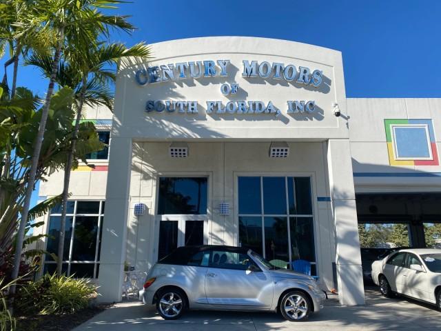 2005 Bright Silver Metallic /Dark Slate Gray Chrysler PT Cruiser GT LOW MILES 35,037 1 OWNER (3C3AY75S15T) with an 2.4L DOHC 16-Valve HO Turbo I4 Engine engine, Automatic transmission, located at 4701 North Dixie Hwy, Pompano Beach, FL, 33064, (954) 422-2889, 26.240938, -80.123474 - OUR WEBPAGE FLORIDACARS1.COM HAS OVER 100 PHOTOS AND FREE CARFAX LINK 2005 CHRYSLER PT CRUISER GT 1 OWNER VIN: 3C3AY75S15T362031 3 C 3 A Y 7 5 S 1 5 T 3 6 2 0 3 1 CONVERTIBLE 2.4L I4 F DOHC 16V GASOLINE 27 MPG FRONT WHEEL DRIVE Features ABS Brakes Air Conditioning Alloy Wheels AM/FM Stereo Automatic - Photo#0