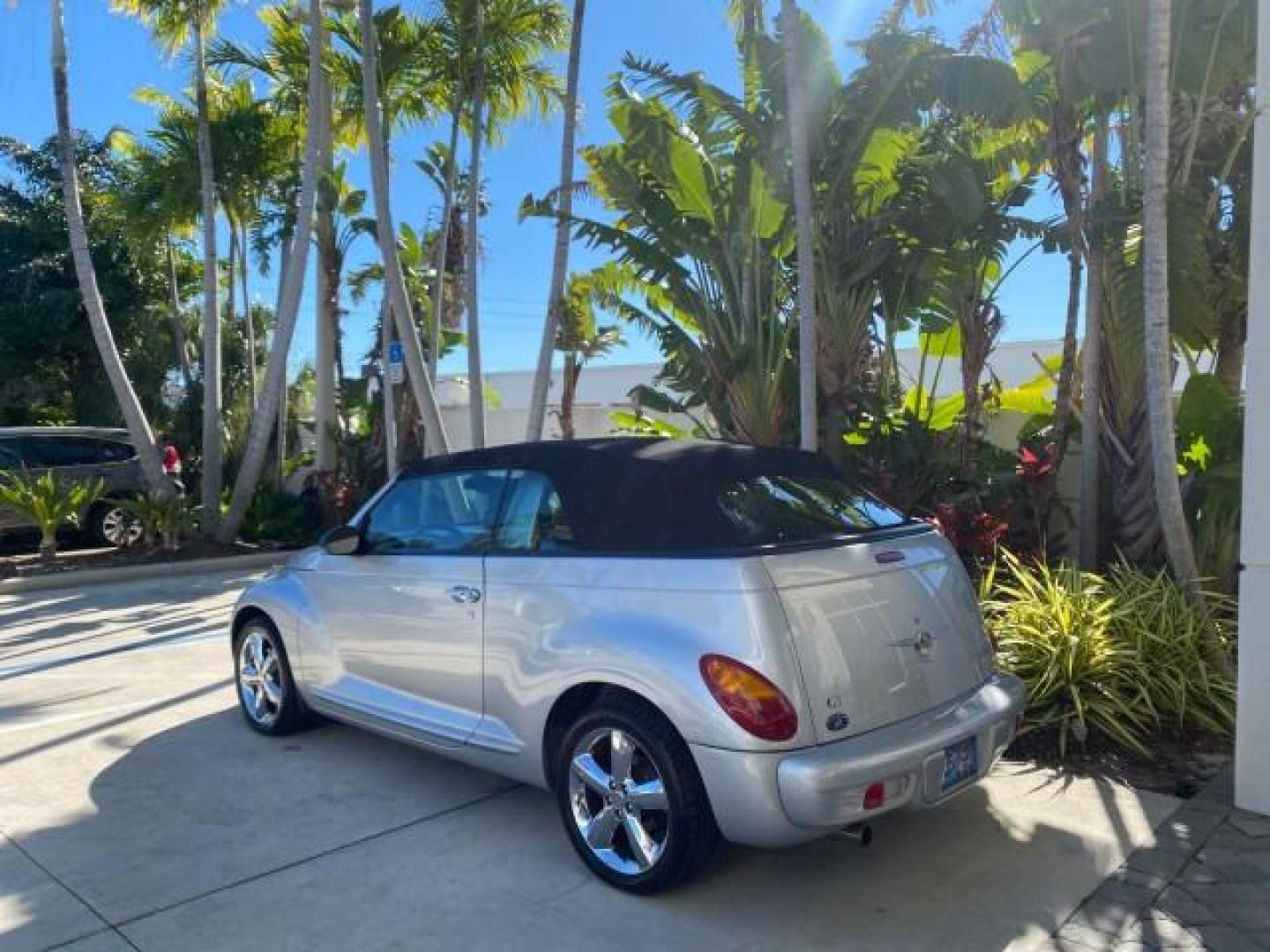 2005 Bright Silver Metallic /Dark Slate Gray Chrysler PT Cruiser GT LOW MILES 35,037 1 OWNER (3C3AY75S15T) with an 2.4L DOHC 16-Valve HO Turbo I4 Engine engine, Automatic transmission, located at 4701 North Dixie Hwy, Pompano Beach, FL, 33064, (954) 422-2889, 26.240938, -80.123474 - OUR WEBPAGE FLORIDACARS1.COM HAS OVER 100 PHOTOS AND FREE CARFAX LINK 2005 CHRYSLER PT CRUISER GT 1 OWNER VIN: 3C3AY75S15T362031 3 C 3 A Y 7 5 S 1 5 T 3 6 2 0 3 1 CONVERTIBLE 2.4L I4 F DOHC 16V GASOLINE 27 MPG FRONT WHEEL DRIVE Features ABS Brakes Air Conditioning Alloy Wheels AM/FM Stereo Automatic - Photo#38