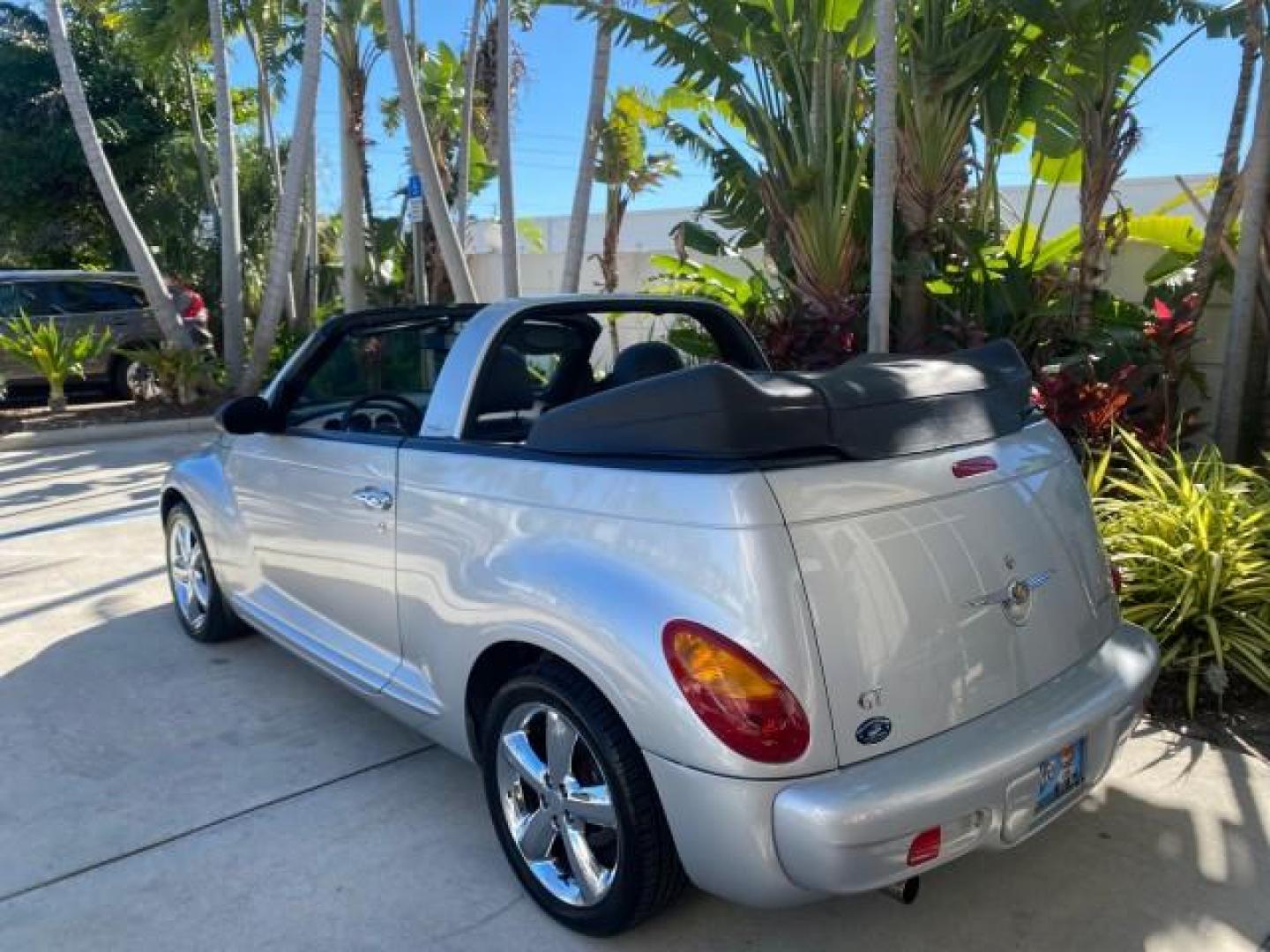 2005 Bright Silver Metallic /Dark Slate Gray Chrysler PT Cruiser GT LOW MILES 35,037 1 OWNER (3C3AY75S15T) with an 2.4L DOHC 16-Valve HO Turbo I4 Engine engine, Automatic transmission, located at 4701 North Dixie Hwy, Pompano Beach, FL, 33064, (954) 422-2889, 26.240938, -80.123474 - OUR WEBPAGE FLORIDACARS1.COM HAS OVER 100 PHOTOS AND FREE CARFAX LINK 2005 CHRYSLER PT CRUISER GT 1 OWNER VIN: 3C3AY75S15T362031 3 C 3 A Y 7 5 S 1 5 T 3 6 2 0 3 1 CONVERTIBLE 2.4L I4 F DOHC 16V GASOLINE 27 MPG FRONT WHEEL DRIVE Features ABS Brakes Air Conditioning Alloy Wheels AM/FM Stereo Automatic - Photo#44