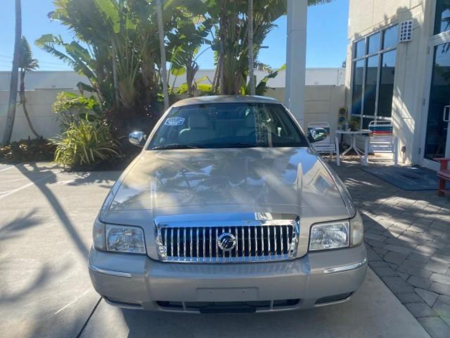 2008 Silver Birch Metallic /Medium Light Stone Mercury Grand Marquis LS LOW MILES 74,931 (2MEHM75V58X) with an 4.6L OHC FFV V8 Engine engine, Automatic transmission, located at 4701 North Dixie Hwy, Pompano Beach, FL, 33064, (954) 422-2889, 26.240938, -80.123474 - OUR WEBPAGE FLORIDACARS1.COM HAS OVER 100 PHOTOS AND FREE CARFAX LINK 2008 MERCURY GRAND MARQUIS LS PALM BEACH EDITION VIN: 2MEHM75V58X659322 2 M E H M 7 5 V 5 8 X 6 5 9 3 2 2 SEDAN 4 DR 4.6L V8 F SOHC FLEX FUEL 23 MPG REAR WHEEL DRIVE Features ABS Brakes Air Conditioning Alloy Wheels AM/FM Stereo A - Photo#2