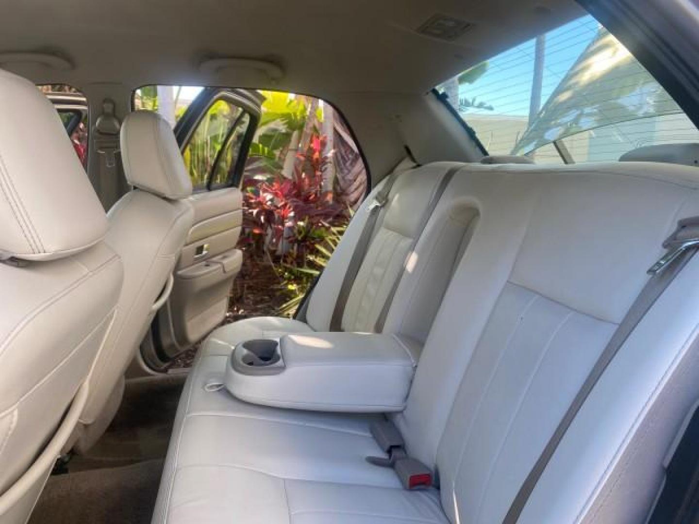 2008 Silver Birch Metallic /Medium Light Stone Mercury Grand Marquis LS LOW MILES 74,931 (2MEHM75V58X) with an 4.6L OHC FFV V8 Engine engine, Automatic transmission, located at 4701 North Dixie Hwy, Pompano Beach, FL, 33064, (954) 422-2889, 26.240938, -80.123474 - OUR WEBPAGE FLORIDACARS1.COM HAS OVER 100 PHOTOS AND FREE CARFAX LINK 2008 MERCURY GRAND MARQUIS LS PALM BEACH EDITION VIN: 2MEHM75V58X659322 2 M E H M 7 5 V 5 8 X 6 5 9 3 2 2 SEDAN 4 DR 4.6L V8 F SOHC FLEX FUEL 23 MPG REAR WHEEL DRIVE Features ABS Brakes Air Conditioning Alloy Wheels AM/FM Stereo A - Photo#14