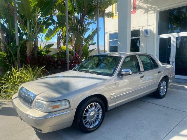 2008 Silver Birch Metallic /Medium Light Stone Mercury Grand Marquis LS LOW MILES 74,931 (2MEHM75V58X) with an 4.6L OHC FFV V8 Engine engine, Automatic transmission, located at 4701 North Dixie Hwy, Pompano Beach, FL, 33064, (954) 422-2889, 26.240938, -80.123474 - OUR WEBPAGE FLORIDACARS1.COM HAS OVER 100 PHOTOS AND FREE CARFAX LINK 2008 MERCURY GRAND MARQUIS LS PALM BEACH EDITION VIN: 2MEHM75V58X659322 2 M E H M 7 5 V 5 8 X 6 5 9 3 2 2 SEDAN 4 DR 4.6L V8 F SOHC FLEX FUEL 23 MPG REAR WHEEL DRIVE Features ABS Brakes Air Conditioning Alloy Wheels AM/FM Stereo A - Photo#29