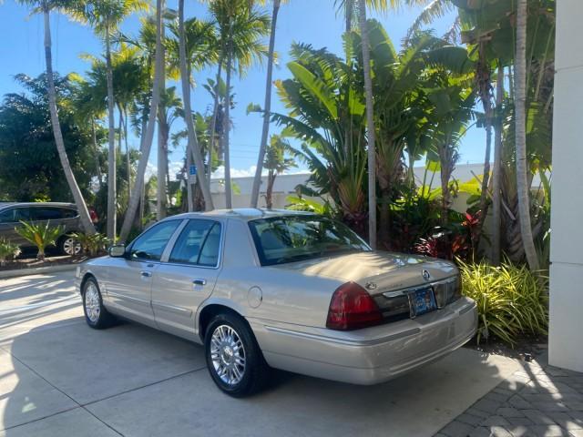 2008 Silver Birch Metallic /Medium Light Stone Mercury Grand Marquis LS LOW MILES 74,931 (2MEHM75V58X) with an 4.6L OHC FFV V8 Engine engine, Automatic transmission, located at 4701 North Dixie Hwy, Pompano Beach, FL, 33064, (954) 422-2889, 26.240938, -80.123474 - OUR WEBPAGE FLORIDACARS1.COM HAS OVER 100 PHOTOS AND FREE CARFAX LINK 2008 MERCURY GRAND MARQUIS LS PALM BEACH EDITION VIN: 2MEHM75V58X659322 2 M E H M 7 5 V 5 8 X 6 5 9 3 2 2 SEDAN 4 DR 4.6L V8 F SOHC FLEX FUEL 23 MPG REAR WHEEL DRIVE Features ABS Brakes Air Conditioning Alloy Wheels AM/FM Stereo A - Photo#32