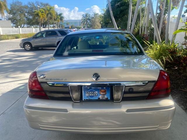 2008 Silver Birch Metallic /Medium Light Stone Mercury Grand Marquis LS LOW MILES 74,931 (2MEHM75V58X) with an 4.6L OHC FFV V8 Engine engine, Automatic transmission, located at 4701 North Dixie Hwy, Pompano Beach, FL, 33064, (954) 422-2889, 26.240938, -80.123474 - OUR WEBPAGE FLORIDACARS1.COM HAS OVER 100 PHOTOS AND FREE CARFAX LINK 2008 MERCURY GRAND MARQUIS LS PALM BEACH EDITION VIN: 2MEHM75V58X659322 2 M E H M 7 5 V 5 8 X 6 5 9 3 2 2 SEDAN 4 DR 4.6L V8 F SOHC FLEX FUEL 23 MPG REAR WHEEL DRIVE Features ABS Brakes Air Conditioning Alloy Wheels AM/FM Stereo A - Photo#35