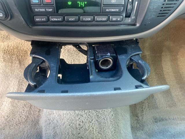 2008 Silver Birch Metallic /Medium Light Stone Mercury Grand Marquis LS LOW MILES 74,931 (2MEHM75V58X) with an 4.6L OHC FFV V8 Engine engine, Automatic transmission, located at 4701 North Dixie Hwy, Pompano Beach, FL, 33064, (954) 422-2889, 26.240938, -80.123474 - OUR WEBPAGE FLORIDACARS1.COM HAS OVER 100 PHOTOS AND FREE CARFAX LINK 2008 MERCURY GRAND MARQUIS LS PALM BEACH EDITION VIN: 2MEHM75V58X659322 2 M E H M 7 5 V 5 8 X 6 5 9 3 2 2 SEDAN 4 DR 4.6L V8 F SOHC FLEX FUEL 23 MPG REAR WHEEL DRIVE Features ABS Brakes Air Conditioning Alloy Wheels AM/FM Stereo A - Photo#59