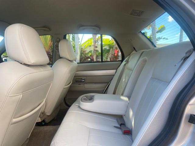 2008 Silver Birch Metallic /Medium Light Stone Mercury Grand Marquis LS LOW MILES 74,931 (2MEHM75V58X) with an 4.6L OHC FFV V8 Engine engine, Automatic transmission, located at 4701 North Dixie Hwy, Pompano Beach, FL, 33064, (954) 422-2889, 26.240938, -80.123474 - OUR WEBPAGE FLORIDACARS1.COM HAS OVER 100 PHOTOS AND FREE CARFAX LINK 2008 MERCURY GRAND MARQUIS LS PALM BEACH EDITION VIN: 2MEHM75V58X659322 2 M E H M 7 5 V 5 8 X 6 5 9 3 2 2 SEDAN 4 DR 4.6L V8 F SOHC FLEX FUEL 23 MPG REAR WHEEL DRIVE Features ABS Brakes Air Conditioning Alloy Wheels AM/FM Stereo A - Photo#73