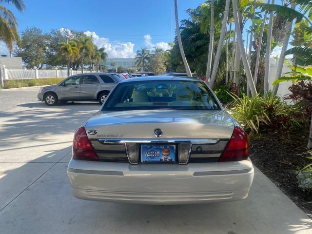 2008 Silver Birch Metallic /Medium Light Stone Mercury Grand Marquis LS LOW MILES 74,931 (2MEHM75V58X) with an 4.6L OHC FFV V8 Engine engine, Automatic transmission, located at 4701 North Dixie Hwy, Pompano Beach, FL, 33064, (954) 422-2889, 26.240938, -80.123474 - OUR WEBPAGE FLORIDACARS1.COM HAS OVER 100 PHOTOS AND FREE CARFAX LINK 2008 MERCURY GRAND MARQUIS LS PALM BEACH EDITION VIN: 2MEHM75V58X659322 2 M E H M 7 5 V 5 8 X 6 5 9 3 2 2 SEDAN 4 DR 4.6L V8 F SOHC FLEX FUEL 23 MPG REAR WHEEL DRIVE Features ABS Brakes Air Conditioning Alloy Wheels AM/FM Stereo A - Photo#84