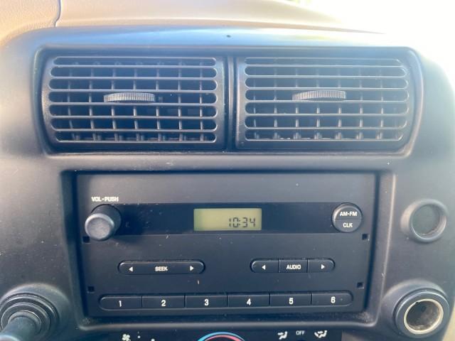 2008 Pueblo Gold Metallic /Med Pebble Tan Ford Ranger AUTO AC XL LOW MILES 57,629 (1FTYR10D58P) with an 2.3L DOHC 16-Valve I4 Engine engine, Automatic transmission, located at 4701 North Dixie Hwy, Pompano Beach, FL, 33064, (954) 422-2889, 26.240938, -80.123474 - OUR WEBPAGE FLORIDACARS1.COM HAS OVER 100 PHOTOS AND FREE CARFAX LINK 2008 FORD RANGER XL VIN: 1FTYR10D58PA16618 1 F T Y R 1 0 D 5 8 P A 1 6 6 1 8 PICKUP 2.3L 4 F GASOLINE 26 MPG REAR WHEEL DRIVE Features ABS Brakes Air Conditioning AM/FM Stereo Bed Liner Cassette Player CD Audio Leather Seats Cruis - Photo#55