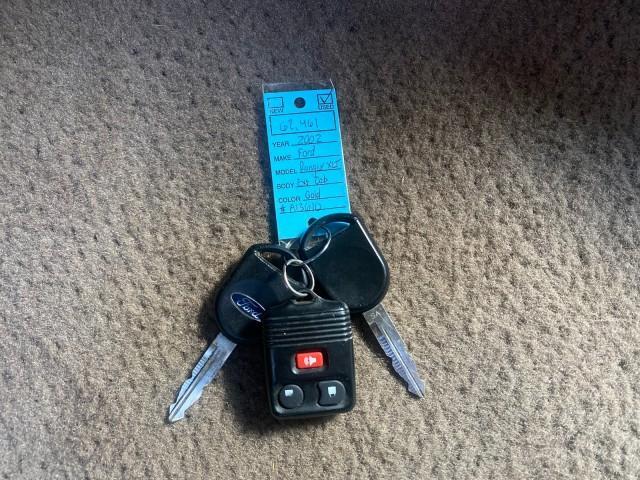 2002 Harvest Gold Metallic /Med Prairie Tan Ford Ranger XLT LOW MILES 62,461 1 OWNER (1FTYR44U32P) with an 3.0L SEFI V6 Engine engine, Automatic transmission, located at 4701 North Dixie Hwy, Pompano Beach, FL, 33064, (954) 422-2889, 26.240938, -80.123474 - OUR WEBPAGE FLORIDACARS1.COM HAS OVER 100 PHOTOS AND FREE CARFAX LINK 2002 FORD RANGER XLT APPEARANCE 1 OWNER VIN: 1FTYR44U32PA13610 1 F T Y R 4 4 U 3 2 P A 1 3 6 1 0 4 DOOR EXTENDED CAB PICKUP 3.0L V6 F OHV GASOLINE 22 MPG REAR WHEEL DRIVE Features ABS Brakes Air Conditioning AM/FM Stereo Bed Liner - Photo#23