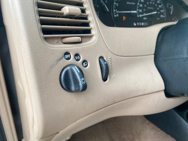 2002 Harvest Gold Metallic /Med Prairie Tan Ford Ranger XLT LOW MILES 62,461 1 OWNER (1FTYR44U32P) with an 3.0L SEFI V6 Engine engine, Automatic transmission, located at 4701 North Dixie Hwy, Pompano Beach, FL, 33064, (954) 422-2889, 26.240938, -80.123474 - OUR WEBPAGE FLORIDACARS1.COM HAS OVER 100 PHOTOS AND FREE CARFAX LINK 2002 FORD RANGER XLT APPEARANCE 1 OWNER VIN: 1FTYR44U32PA13610 1 F T Y R 4 4 U 3 2 P A 1 3 6 1 0 4 DOOR EXTENDED CAB PICKUP 3.0L V6 F OHV GASOLINE 22 MPG REAR WHEEL DRIVE Features ABS Brakes Air Conditioning AM/FM Stereo Bed Liner - Photo#49