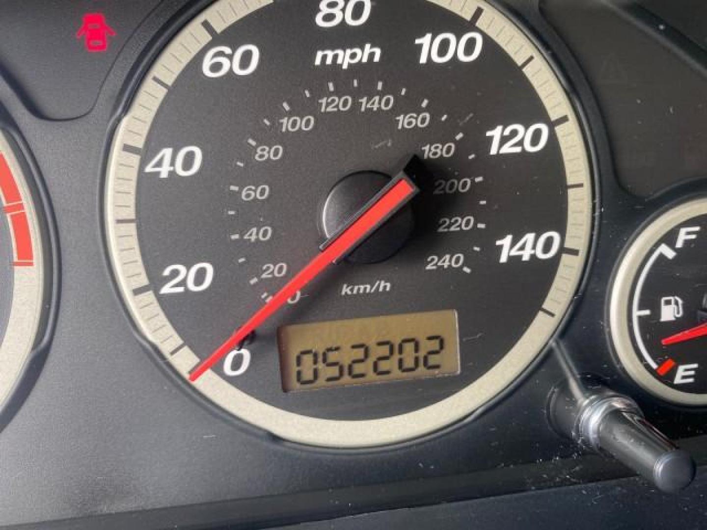 2005 Sahara Sand Metallic /Ivory Honda CR-V LX LOW MILES 52,177 SUV (SHSRD68595U) with an 2.4L DOHC MPFI 16-Valve i-VTEC I4 Engine engine, Automatic transmission, located at 4701 North Dixie Hwy, Pompano Beach, FL, 33064, (954) 422-2889, 26.240938, -80.123474 - OUR WEBPAGE FLORIDACARS1.COM HAS OVER 100 PHOTOS AND FREE CARFAX LINK 2005 HONDA CR-V LX VIN: SHSRD68595U306596 S H S R D 6 8 5 9 5 U 3 0 6 5 9 6 4 DOOR WAGON/SPORT UTILITY 2.4L I4 F DOHC GASOLINE 29 MPG FRONT WHEEL DRIVE Features ABS Brakes Air Conditioning AM/FM Stereo Automatic Transmission Casse - Photo#18