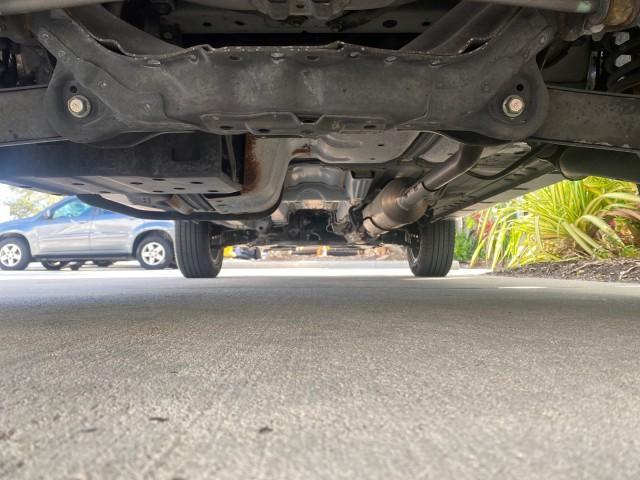 2005 Sahara Sand Metallic /Ivory Honda CR-V LX LOW MILES 52,177 SUV (SHSRD68595U) with an 2.4L DOHC MPFI 16-Valve i-VTEC I4 Engine engine, Automatic transmission, located at 4701 North Dixie Hwy, Pompano Beach, FL, 33064, (954) 422-2889, 26.240938, -80.123474 - OUR WEBPAGE FLORIDACARS1.COM HAS OVER 100 PHOTOS AND FREE CARFAX LINK 2005 HONDA CR-V LX VIN: SHSRD68595U306596 S H S R D 6 8 5 9 5 U 3 0 6 5 9 6 4 DOOR WAGON/SPORT UTILITY 2.4L I4 F DOHC GASOLINE 29 MPG FRONT WHEEL DRIVE Features ABS Brakes Air Conditioning AM/FM Stereo Automatic Transmission Casse - Photo#22