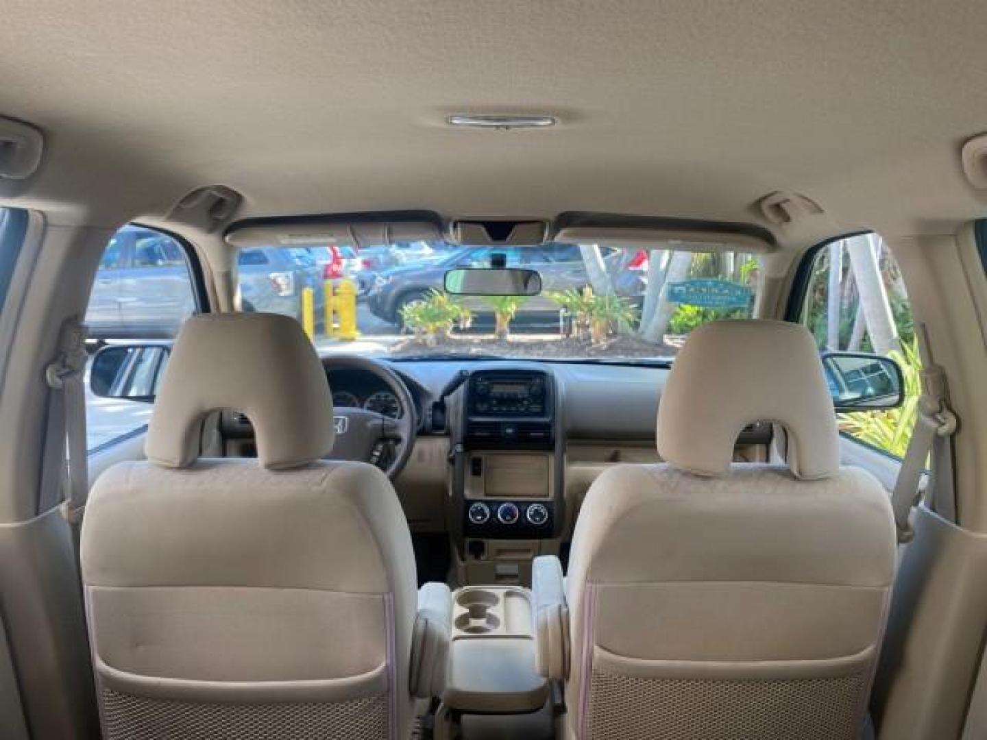 2005 Sahara Sand Metallic /Ivory Honda CR-V LX LOW MILES 52,177 SUV (SHSRD68595U) with an 2.4L DOHC MPFI 16-Valve i-VTEC I4 Engine engine, Automatic transmission, located at 4701 North Dixie Hwy, Pompano Beach, FL, 33064, (954) 422-2889, 26.240938, -80.123474 - OUR WEBPAGE FLORIDACARS1.COM HAS OVER 100 PHOTOS AND FREE CARFAX LINK 2005 HONDA CR-V LX VIN: SHSRD68595U306596 S H S R D 6 8 5 9 5 U 3 0 6 5 9 6 4 DOOR WAGON/SPORT UTILITY 2.4L I4 F DOHC GASOLINE 29 MPG FRONT WHEEL DRIVE Features ABS Brakes Air Conditioning AM/FM Stereo Automatic Transmission Casse - Photo#92