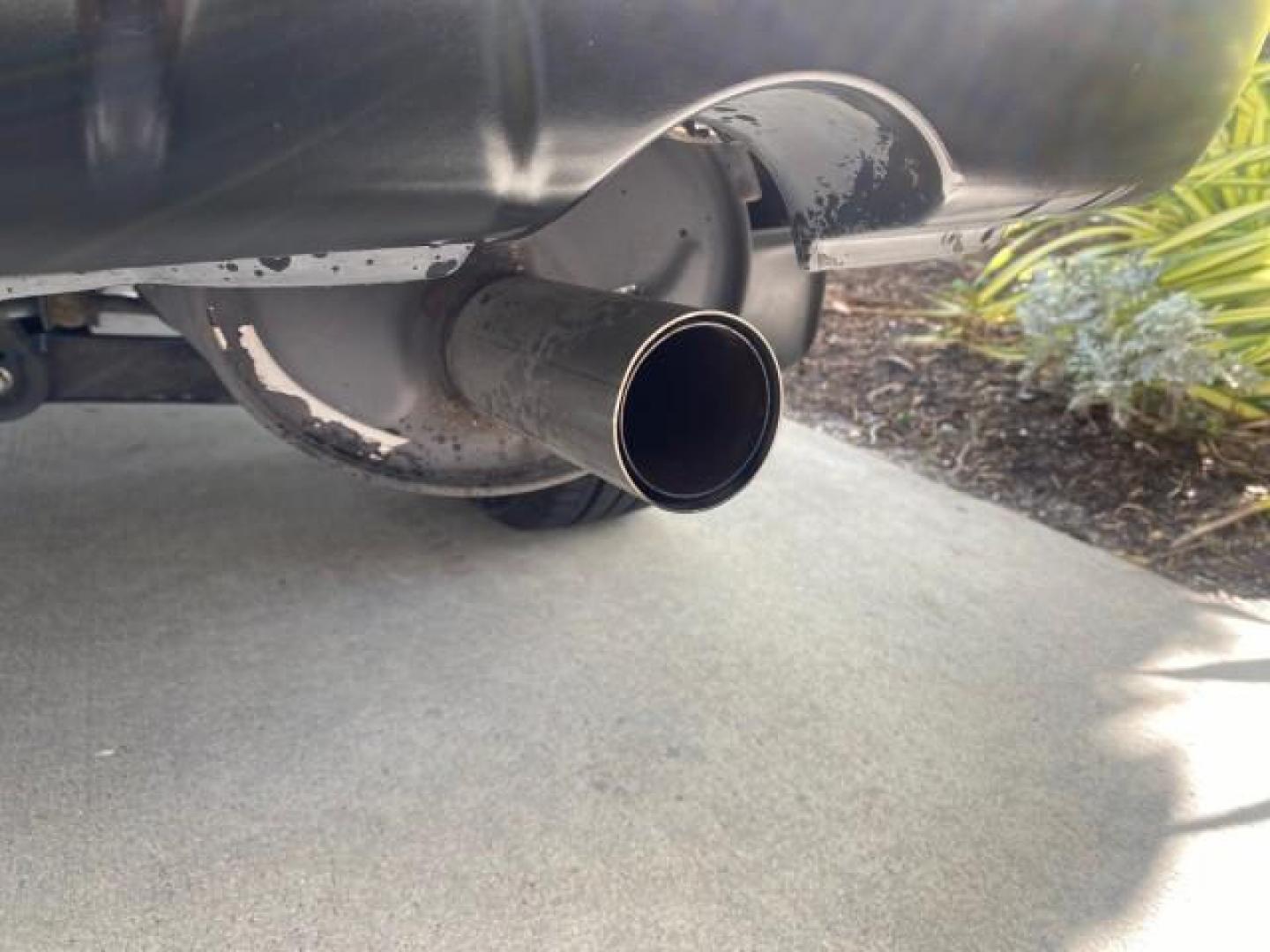 2005 Sahara Sand Metallic /Ivory Honda CR-V LX LOW MILES 52,177 SUV (SHSRD68595U) with an 2.4L DOHC MPFI 16-Valve i-VTEC I4 Engine engine, Automatic transmission, located at 4701 North Dixie Hwy, Pompano Beach, FL, 33064, (954) 422-2889, 26.240938, -80.123474 - OUR WEBPAGE FLORIDACARS1.COM HAS OVER 100 PHOTOS AND FREE CARFAX LINK 2005 HONDA CR-V LX VIN: SHSRD68595U306596 S H S R D 6 8 5 9 5 U 3 0 6 5 9 6 4 DOOR WAGON/SPORT UTILITY 2.4L I4 F DOHC GASOLINE 29 MPG FRONT WHEEL DRIVE Features ABS Brakes Air Conditioning AM/FM Stereo Automatic Transmission Casse - Photo#93