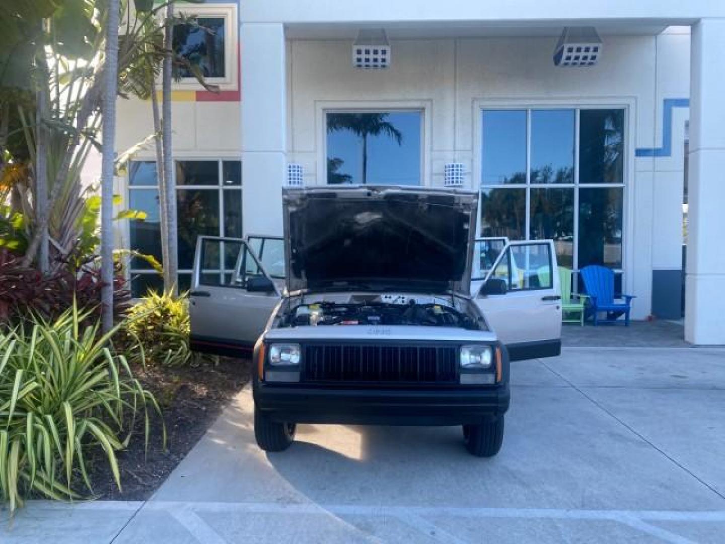 1996 Stone White (CC) /Dark Sand Jeep Cherokee Sport FL LOW MILES 77,388 4WD 4.0 6 CYL (1J4FJ68S2TL) with an 4.0L MPI I6 Engine engine, Automatic transmission, located at 4701 North Dixie Hwy, Pompano Beach, FL, 33064, (954) 422-2889, 26.240938, -80.123474 - OUR WEBPAGE FLORIDACARS1.COM HAS OVER 100 PHOTOS AND FREE CARFAX LINK 1996 JEEP CHEROKEE SPORT 4.0 6 CYL 4WD FL TITLE LOW MILES 77,388 VIN: 1J4FJ68S2TL171877 1 J 4 F J 6 8 S 2 T L 1 7 1 8 7 7 4 DOOR WAGON/SPORT UTILITY 4.0L I6 F GASOLINE REAR WHEEL DRIVE W/ 4X4 Top Features Cloth Seats Basic Feature- Photo#16
