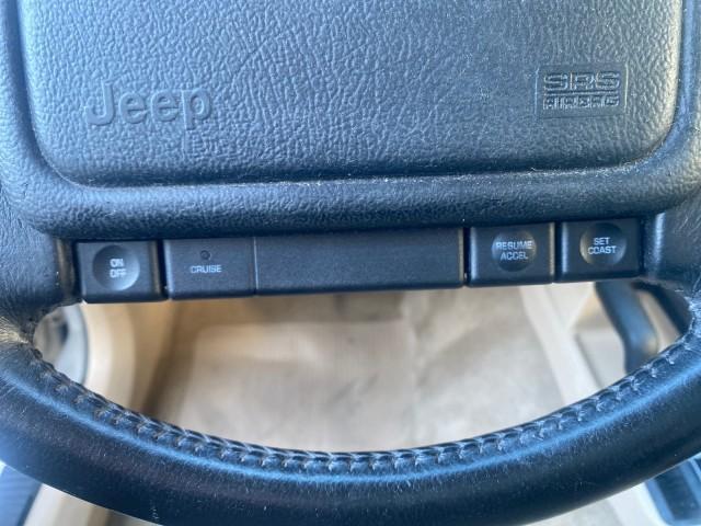 1996 Bright Jade (PC) /Dark Sand Jeep Cherokee Sport FL LOW MILES 77,388 4WD 4.0 6 CYL (1J4FJ68S2TL) with an 4.0L MPI I6 Engine engine, Automatic transmission, located at 4701 North Dixie Hwy, Pompano Beach, FL, 33064, (954) 422-2889, 26.240938, -80.123474 - OUR WEBPAGE FLORIDACARS1.COM HAS OVER 100 PHOTOS AND FREE CARFAX LINK 1996 JEEP CHEROKEE SPORT 4.0 6 CYL 4WD FL TITLE LOW MILES 77,388 VIN: 1J4FJ68S2TL171877 1 J 4 F J 6 8 S 2 T L 1 7 1 8 7 7 4 DOOR WAGON/SPORT UTILITY 4.0L I6 F GASOLINE REAR WHEEL DRIVE W/ 4X4 Top Features Cloth Seats Basic Feature - Photo#49