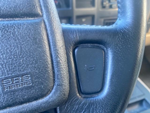 1996 Bright Jade (PC) /Dark Sand Jeep Cherokee Sport FL LOW MILES 77,388 4WD 4.0 6 CYL (1J4FJ68S2TL) with an 4.0L MPI I6 Engine engine, Automatic transmission, located at 4701 North Dixie Hwy, Pompano Beach, FL, 33064, (954) 422-2889, 26.240938, -80.123474 - OUR WEBPAGE FLORIDACARS1.COM HAS OVER 100 PHOTOS AND FREE CARFAX LINK 1996 JEEP CHEROKEE SPORT 4.0 6 CYL 4WD FL TITLE LOW MILES 77,388 VIN: 1J4FJ68S2TL171877 1 J 4 F J 6 8 S 2 T L 1 7 1 8 7 7 4 DOOR WAGON/SPORT UTILITY 4.0L I6 F GASOLINE REAR WHEEL DRIVE W/ 4X4 Top Features Cloth Seats Basic Feature - Photo#50