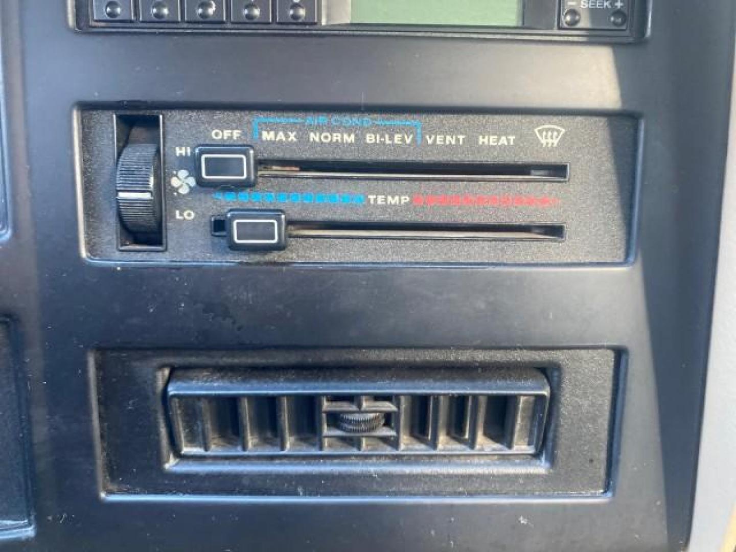1996 Stone White (CC) /Dark Sand Jeep Cherokee Sport FL LOW MILES 77,388 4WD 4.0 6 CYL (1J4FJ68S2TL) with an 4.0L MPI I6 Engine engine, Automatic transmission, located at 4701 North Dixie Hwy, Pompano Beach, FL, 33064, (954) 422-2889, 26.240938, -80.123474 - OUR WEBPAGE FLORIDACARS1.COM HAS OVER 100 PHOTOS AND FREE CARFAX LINK 1996 JEEP CHEROKEE SPORT 4.0 6 CYL 4WD FL TITLE LOW MILES 77,388 VIN: 1J4FJ68S2TL171877 1 J 4 F J 6 8 S 2 T L 1 7 1 8 7 7 4 DOOR WAGON/SPORT UTILITY 4.0L I6 F GASOLINE REAR WHEEL DRIVE W/ 4X4 Top Features Cloth Seats Basic Feature- Photo#56