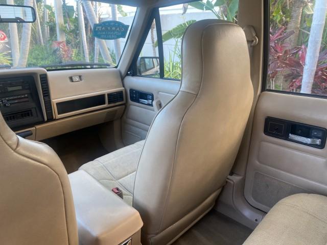 1996 Bright Jade (PC) /Dark Sand Jeep Cherokee Sport FL LOW MILES 77,388 4WD 4.0 6 CYL (1J4FJ68S2TL) with an 4.0L MPI I6 Engine engine, Automatic transmission, located at 4701 North Dixie Hwy, Pompano Beach, FL, 33064, (954) 422-2889, 26.240938, -80.123474 - OUR WEBPAGE FLORIDACARS1.COM HAS OVER 100 PHOTOS AND FREE CARFAX LINK 1996 JEEP CHEROKEE SPORT 4.0 6 CYL 4WD FL TITLE LOW MILES 77,388 VIN: 1J4FJ68S2TL171877 1 J 4 F J 6 8 S 2 T L 1 7 1 8 7 7 4 DOOR WAGON/SPORT UTILITY 4.0L I6 F GASOLINE REAR WHEEL DRIVE W/ 4X4 Top Features Cloth Seats Basic Feature - Photo#79
